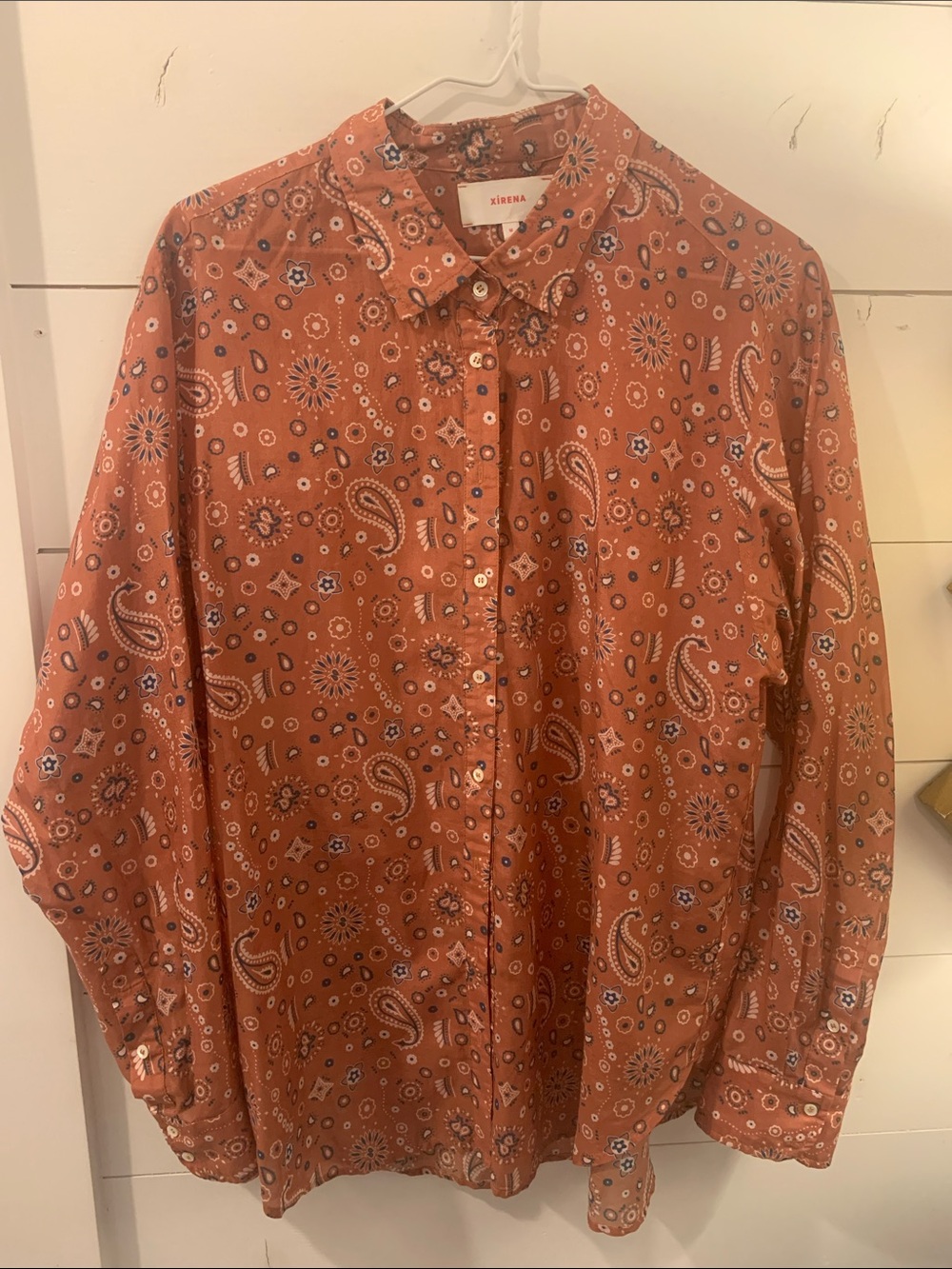 XiRENA Rust Paisley Print Button-Up Blouse